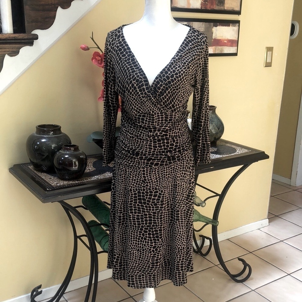 London Times Faux Wrap Ruched Black & Cream Abstract Animal Print MIDI Dress 12